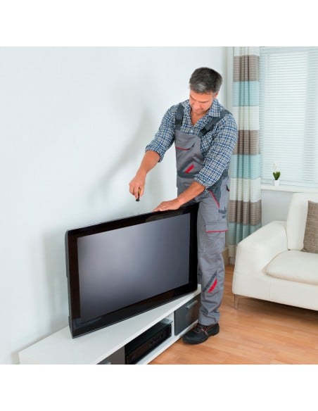 Porte y puesta en marcha televisor LED en soporte.