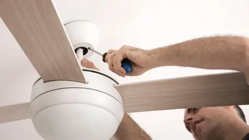 Instalación 1 ventilador de techo aspas